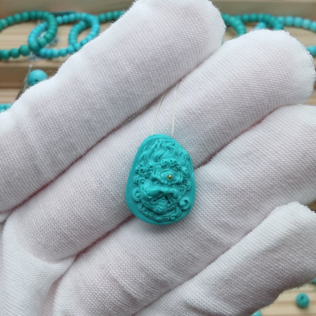 绿松石未镶嵌珠宝奇石