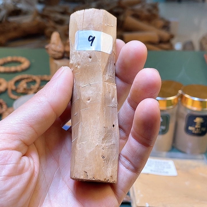 檀香木其他老山檀手把件