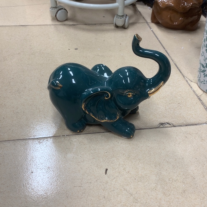 摆件↣**?陶瓷工艺。。。。。