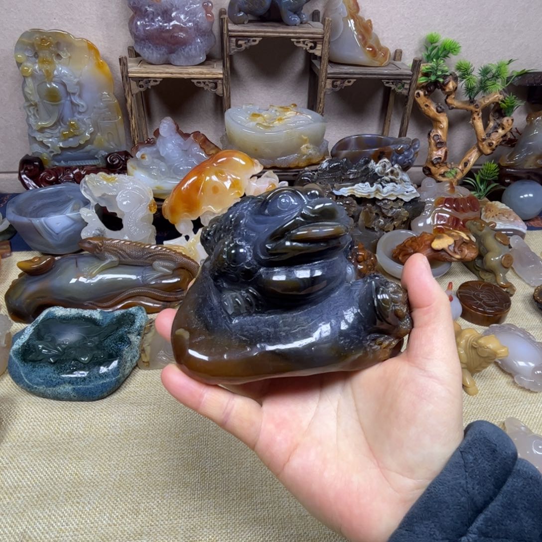 玛瑙/玉髓未镶嵌珠宝奇石