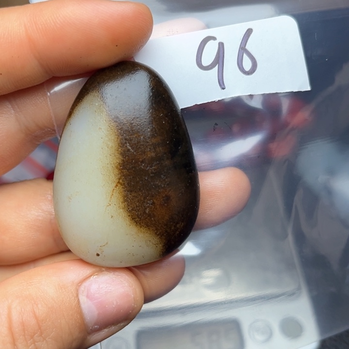 和田玉未镶嵌珠宝奇石