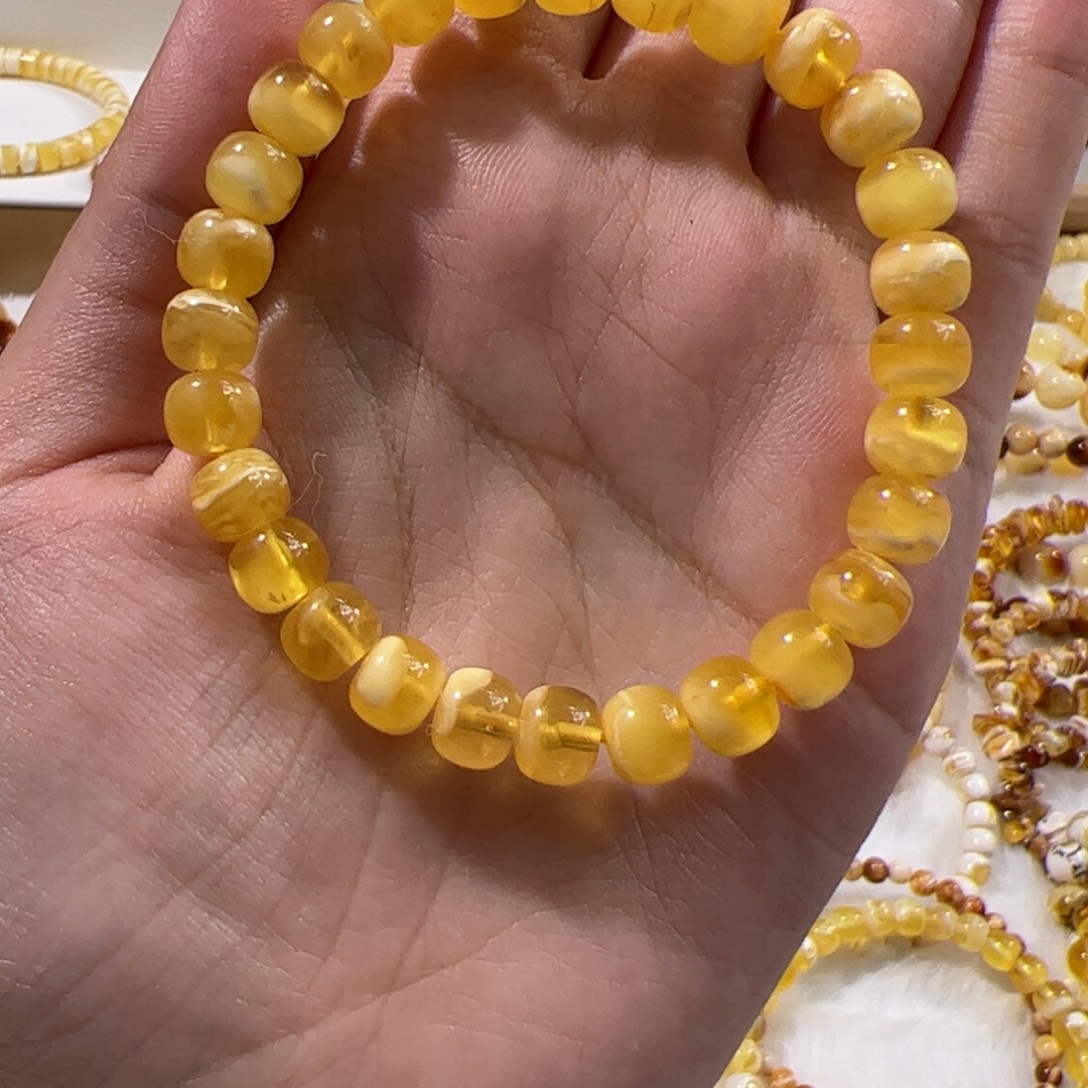 琥珀未镶嵌珠宝奇石卡七精工老型金白手串