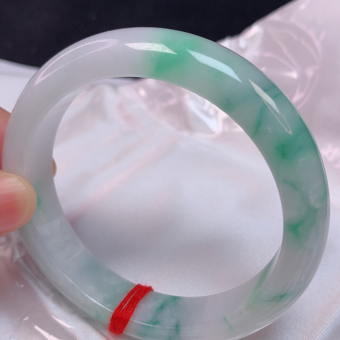 翡翠手镯未镶嵌56 翡翠手镯