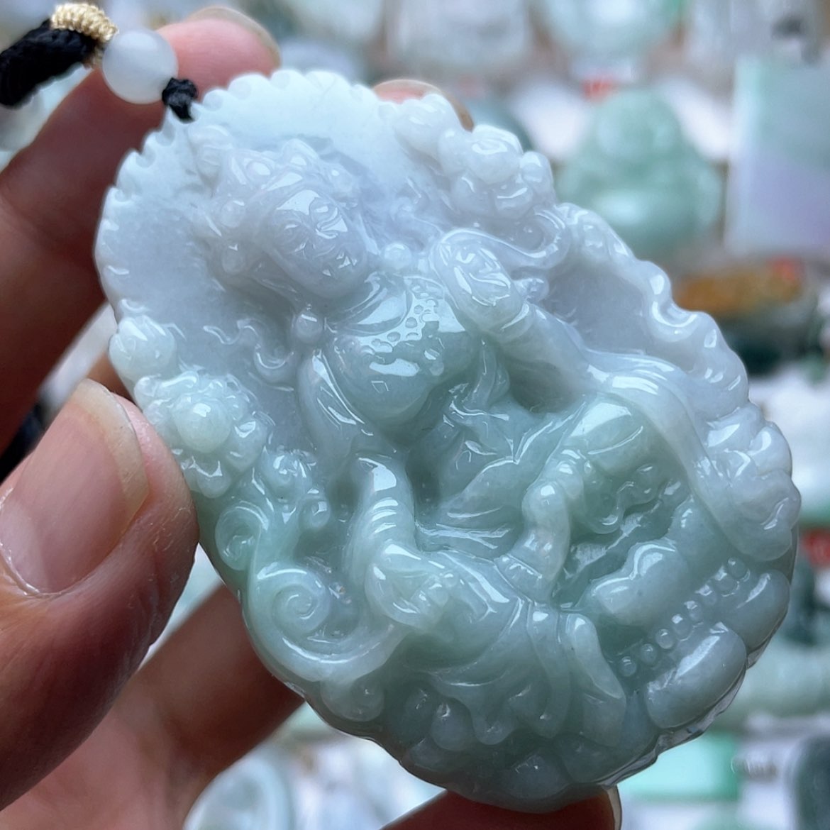【闪购商品】颈饰未镶嵌翡翠渡母观音