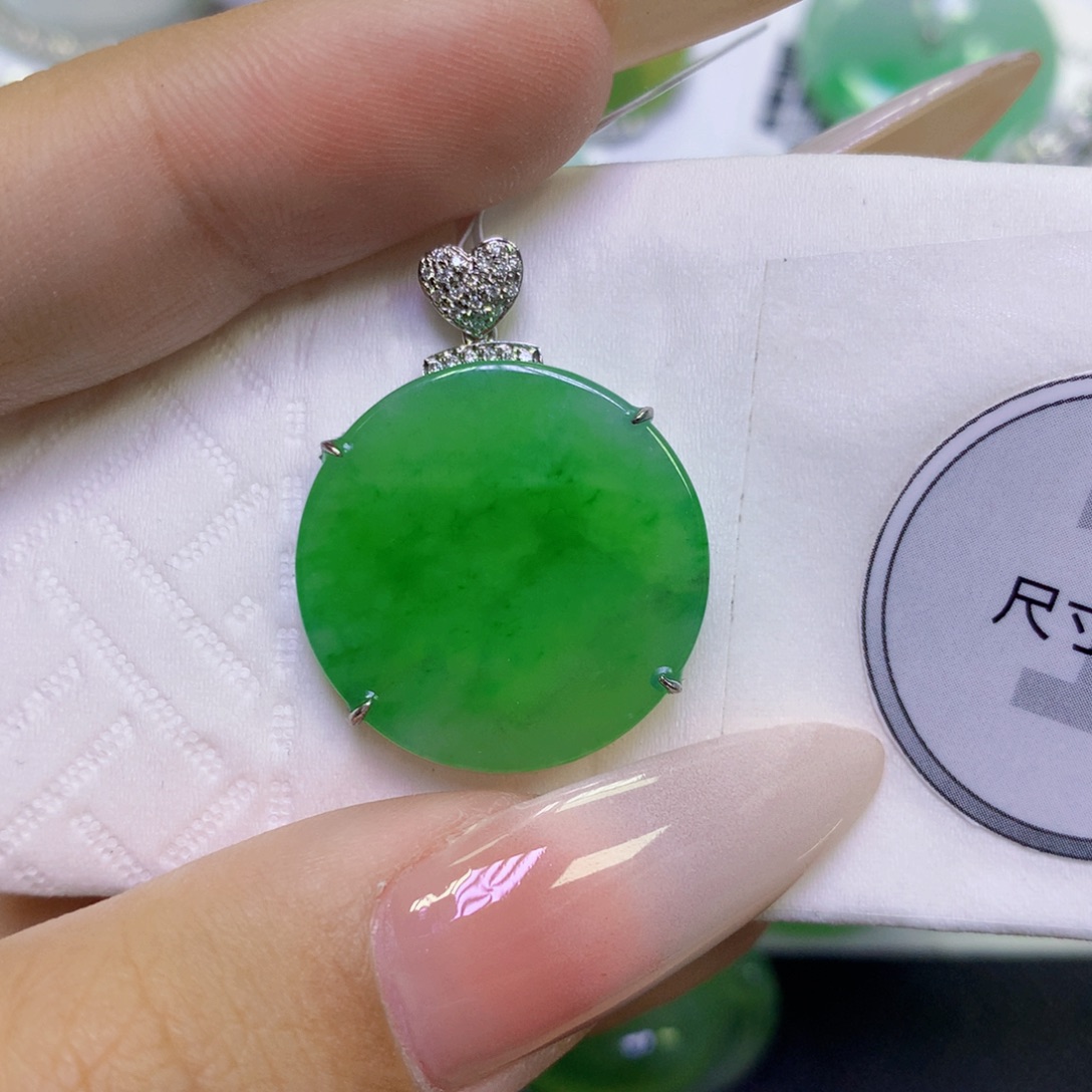 翡翠18K金镶嵌颈饰天然缅甸翡翠a货百元以上9元证书费自理