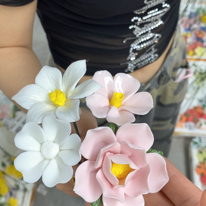 摆件陶瓷材料加工