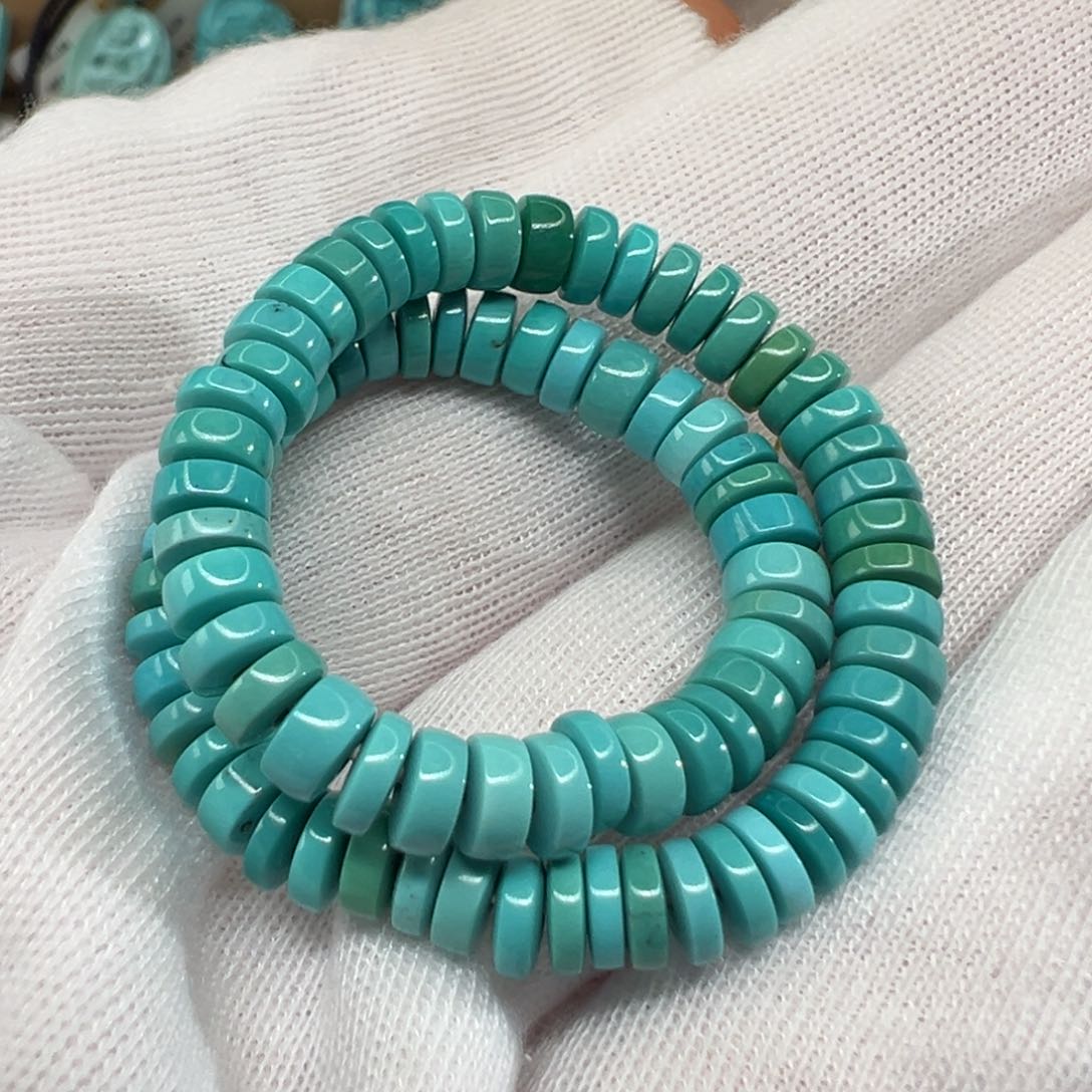 绿松石配饰未镶嵌