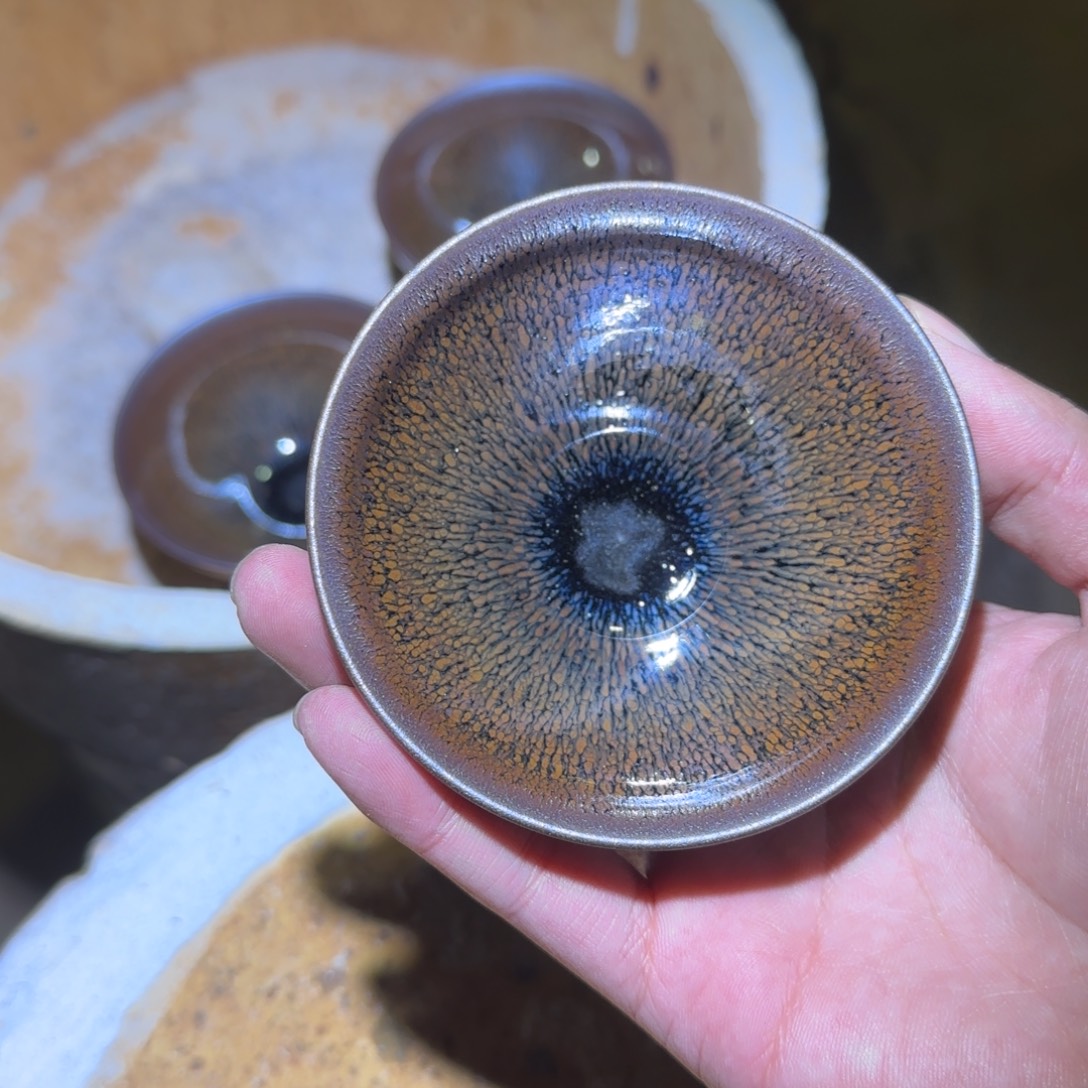 茶盏古法制成了大枣茶