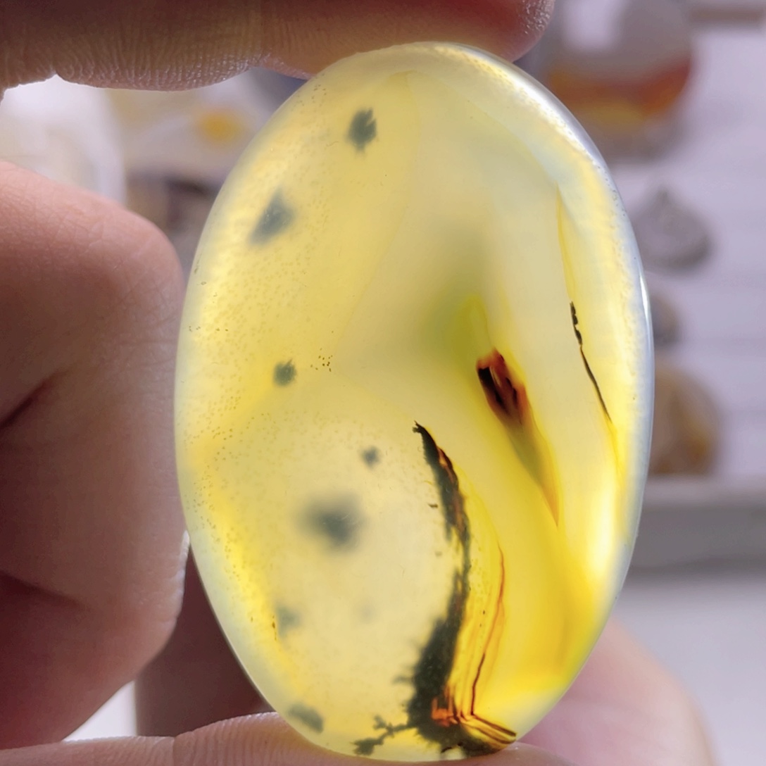 玛瑙/玉髓未镶嵌珠宝奇石