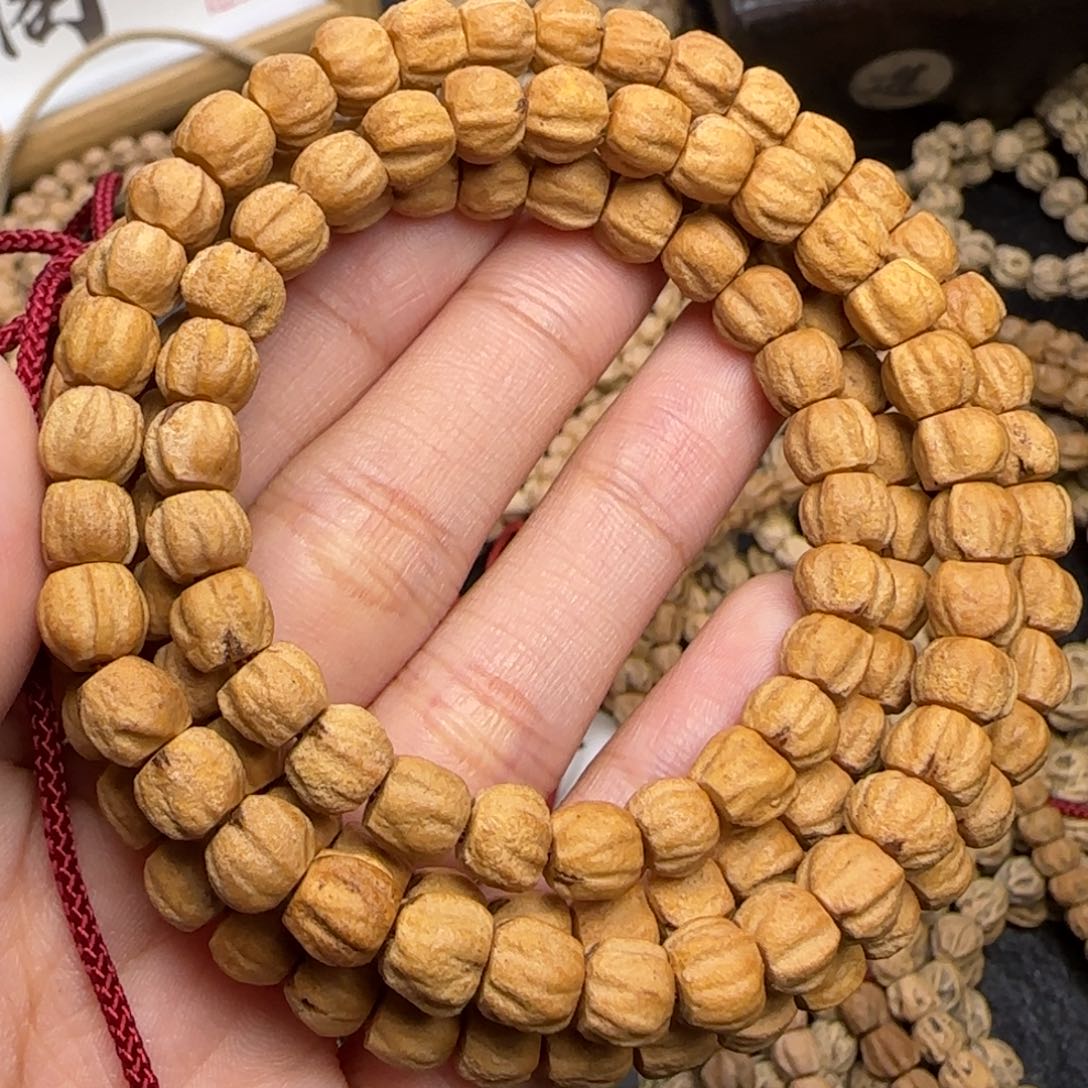 柏香籽/百香籽吊坠Y***粑