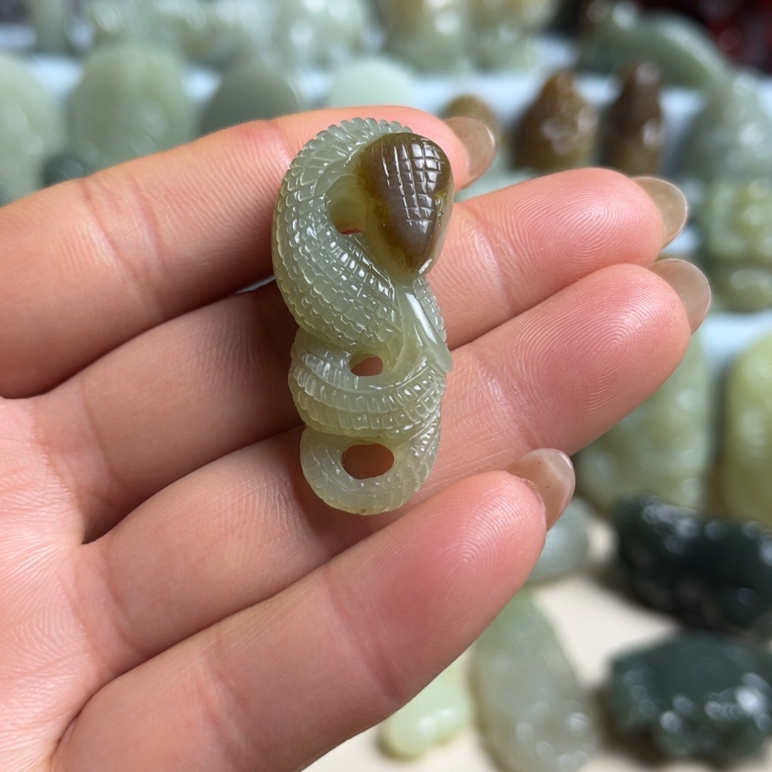 和田玉未镶嵌挂件