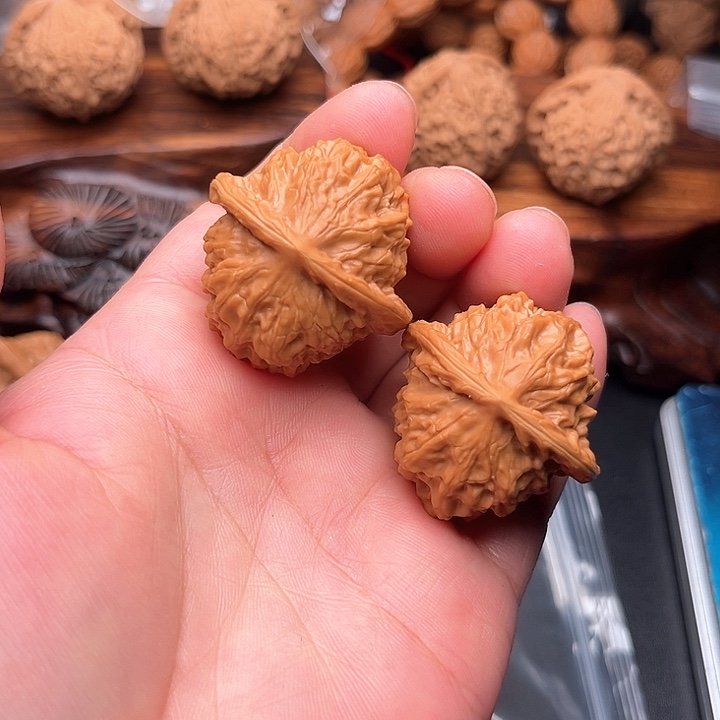 桃核把件核桃瓷娃娃36+