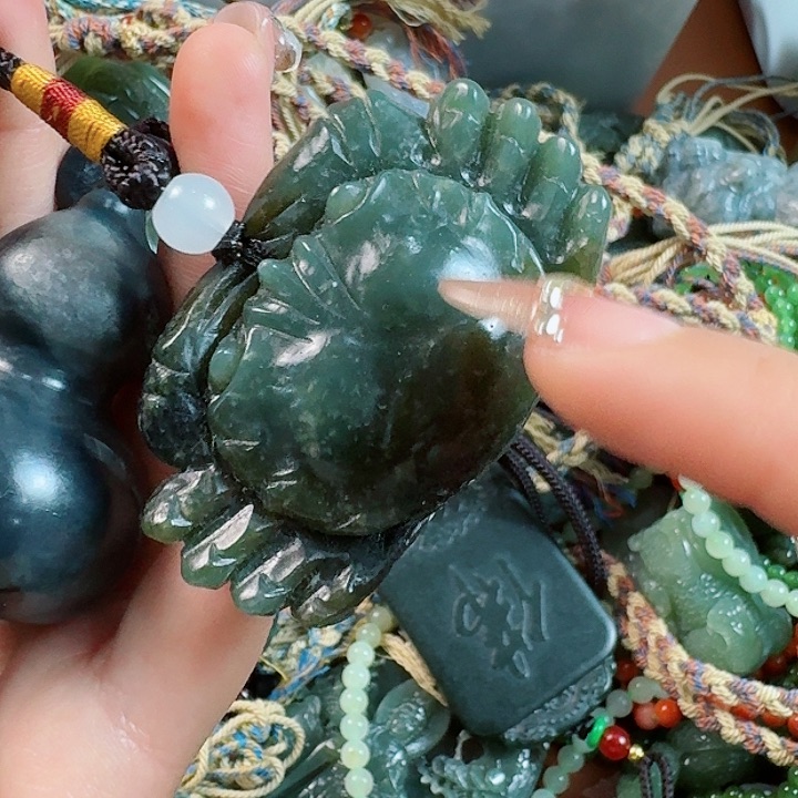 和田玉挂件未镶嵌