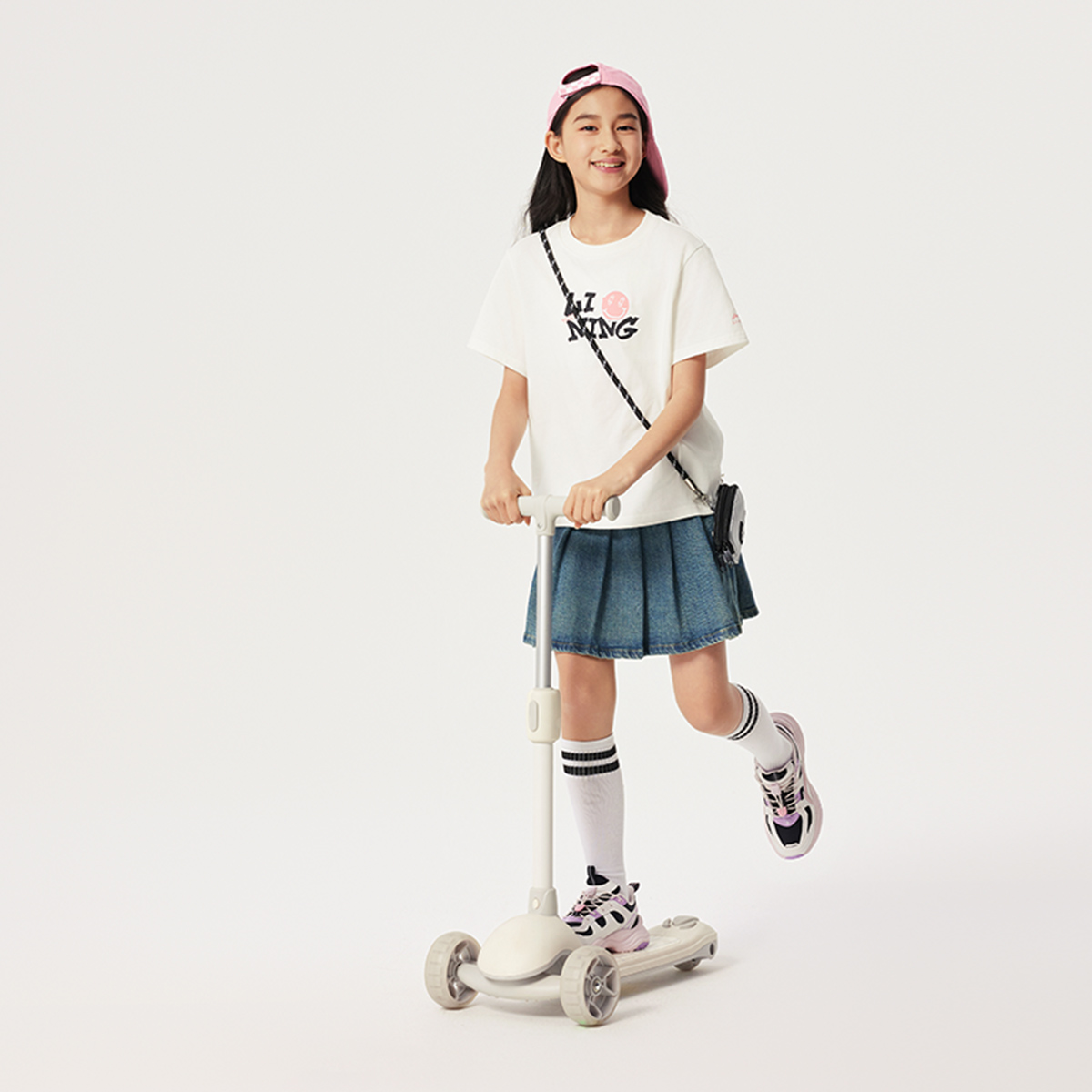 【夏季新品】李宁女大童运动生活系列宽松短袖文化衫YHSV032