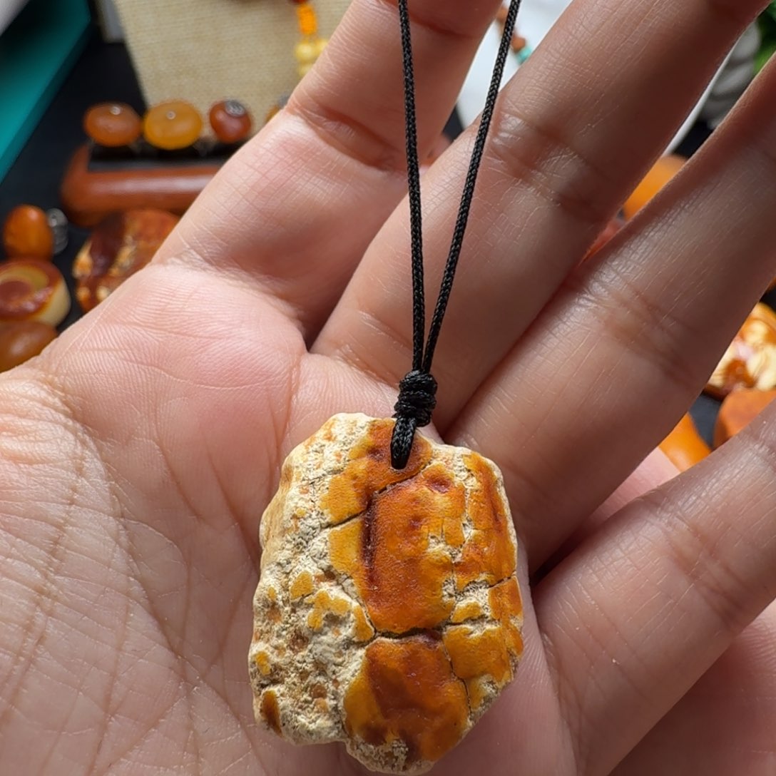 琥珀颈饰未镶嵌海漂清水漂原石手机挂