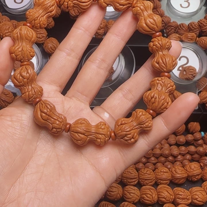 手串桃核龙纹桃核