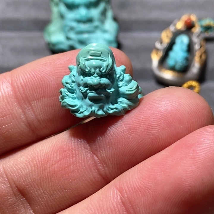 绿松石颈饰未镶嵌