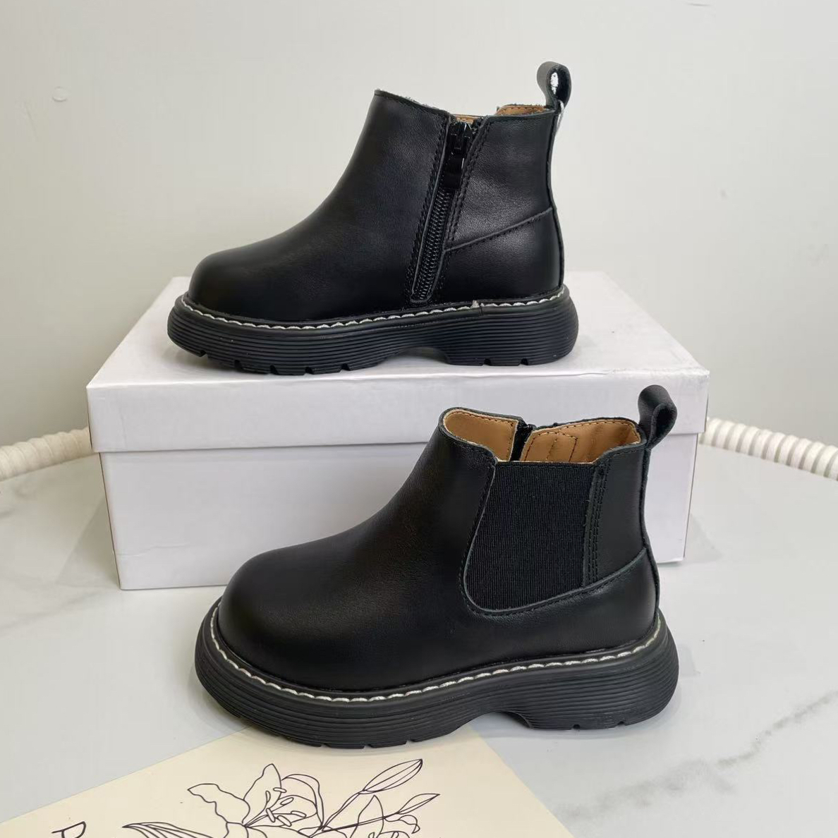 秋款休闲鞋黑色 5511