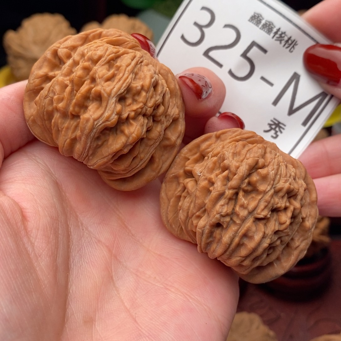 文玩核桃把件汉高楼44