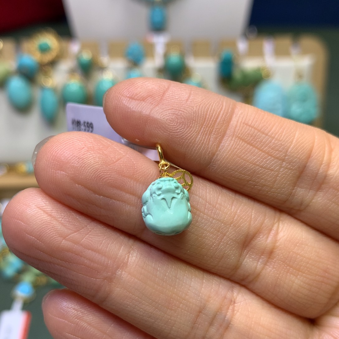 绿松石挂件18K金镶嵌