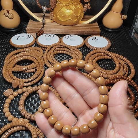 【闪购商品】桃核吊坠9➕猴头手串