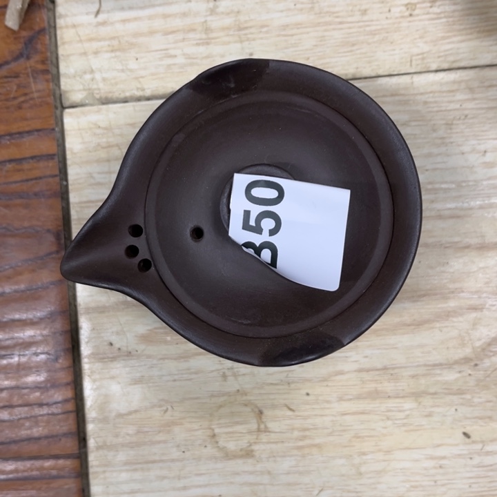 毛***雨陶瓷制品瑕疵处理