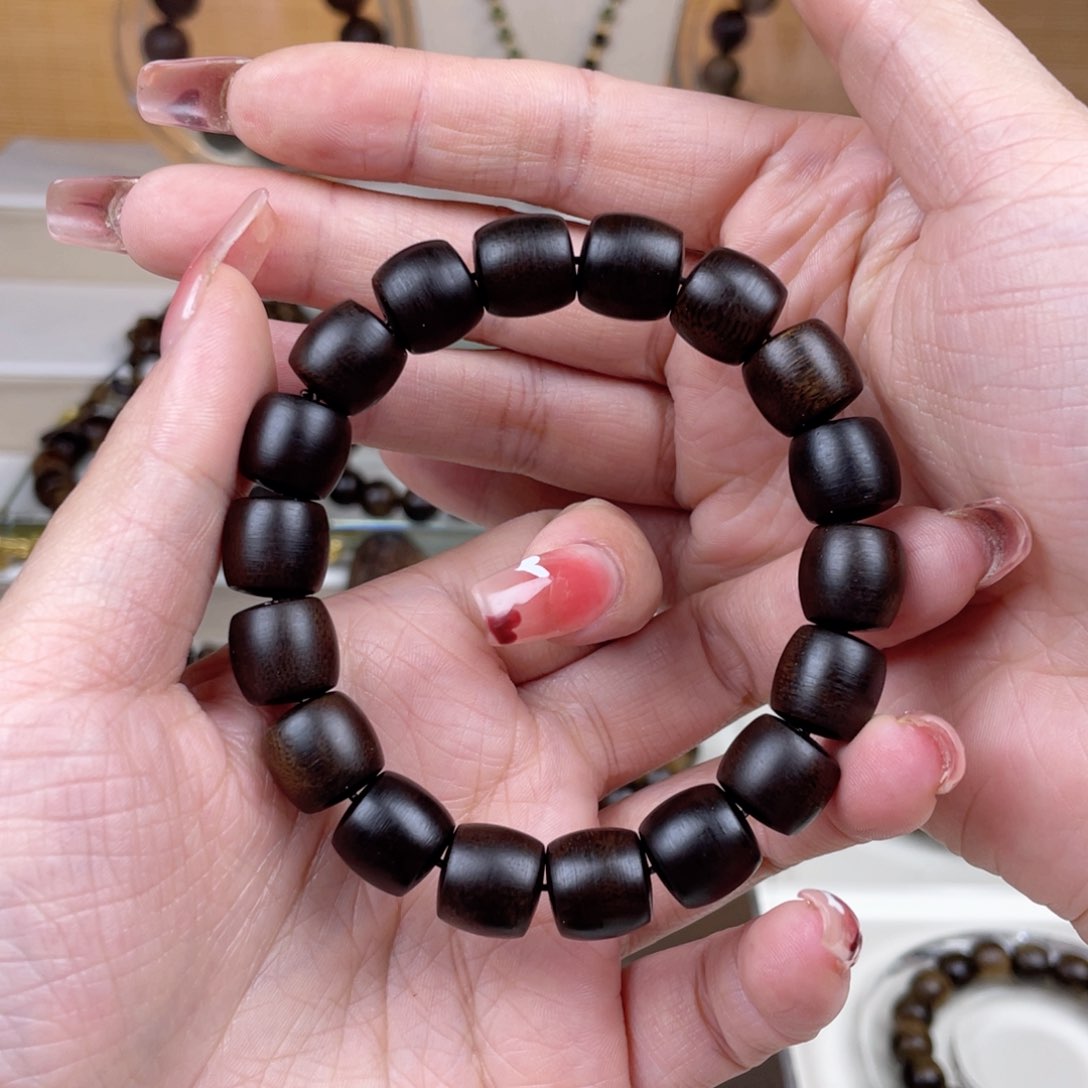 沉香手串用****8越南沉香