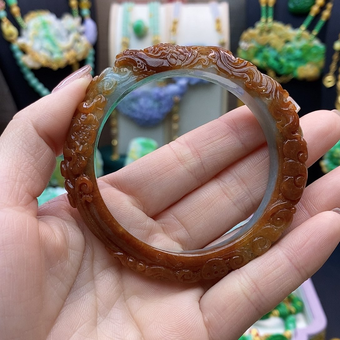 翡翠颈饰未镶嵌天然