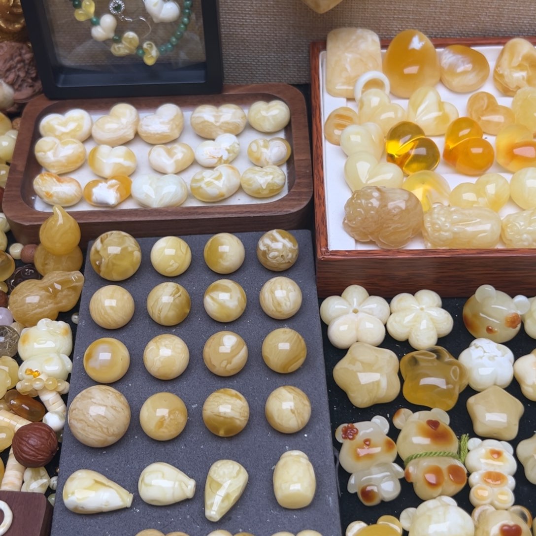 比***堡琥珀未镶嵌裸石珠