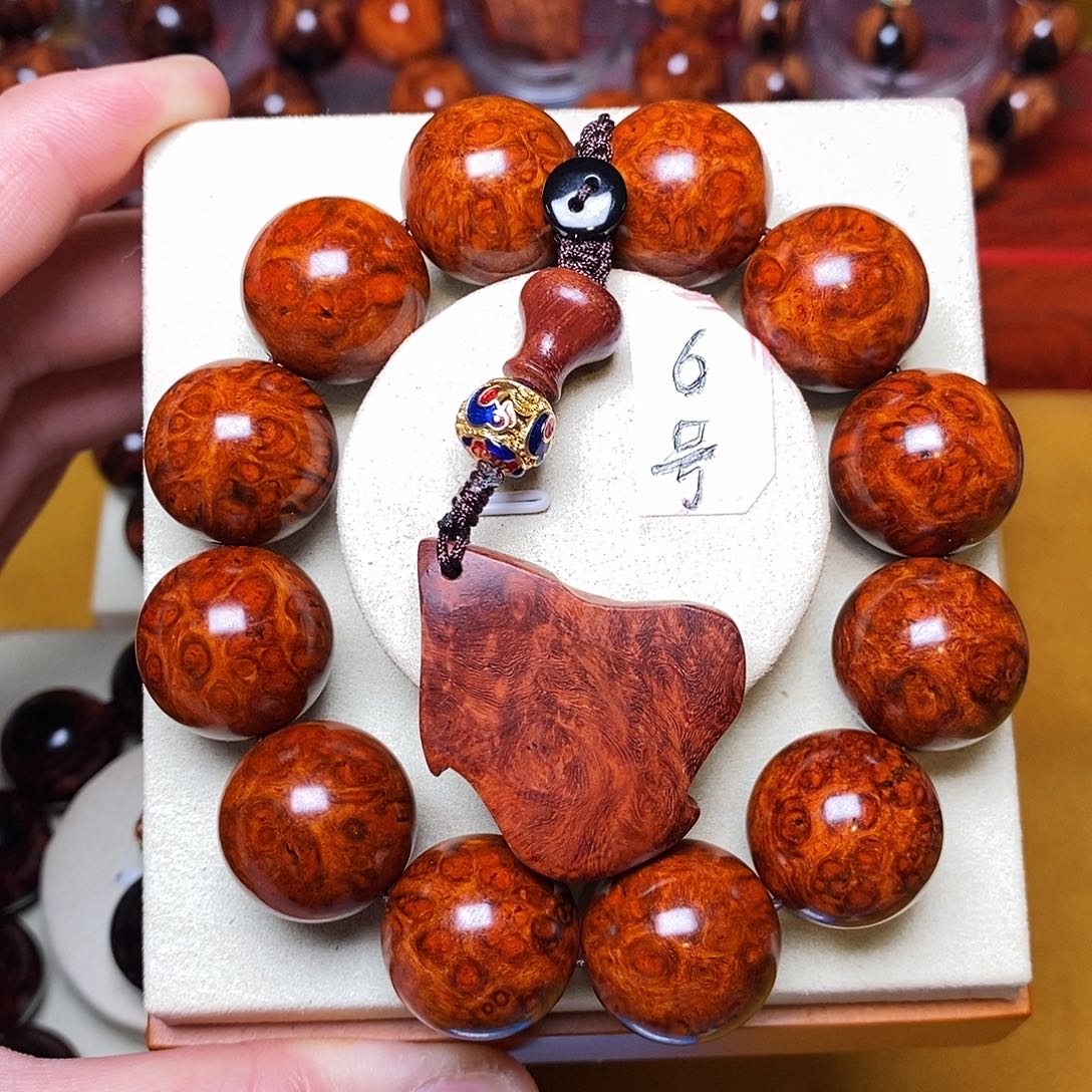 黄花梨/降香黄檀咸**身