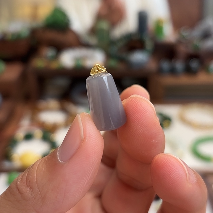 和田玉18K金镶嵌手链烟紫18k无事牌