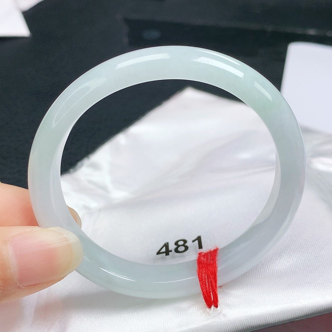 翡翠手镯（贵妃镯）未镶嵌正