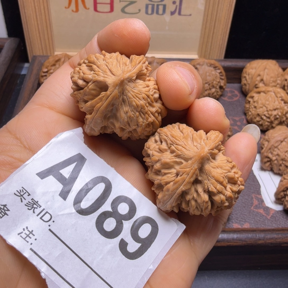 文玩核桃吊坠34尺野鸡A089