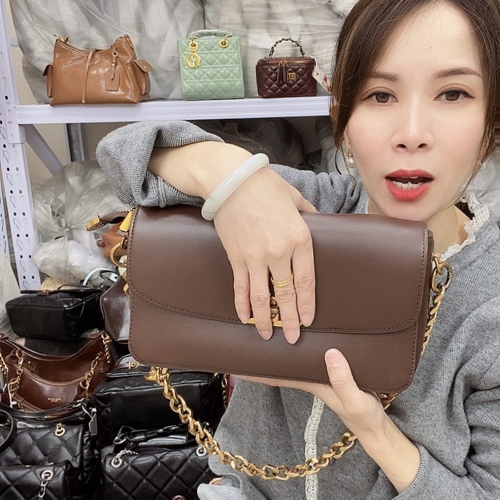 蚕丝小牛剖层皮革PU