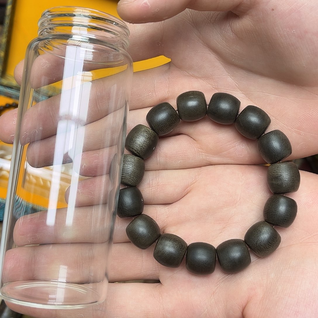 大叶紫檀（黑酸枝木类）