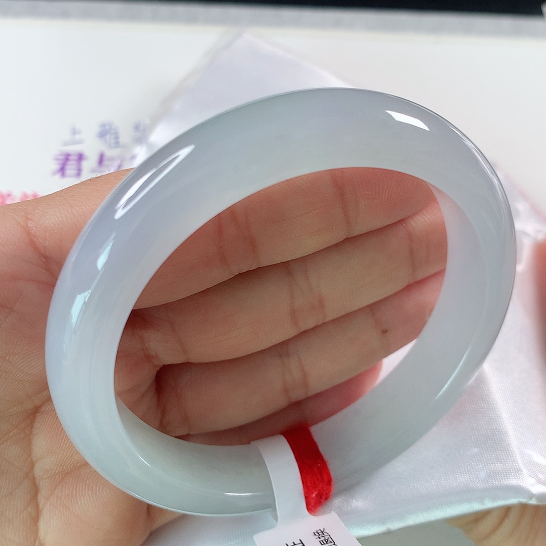翡翠手镯未镶嵌①①⑧