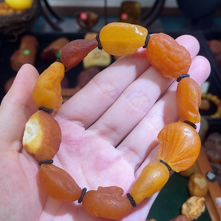 琥珀未镶嵌珠宝奇石