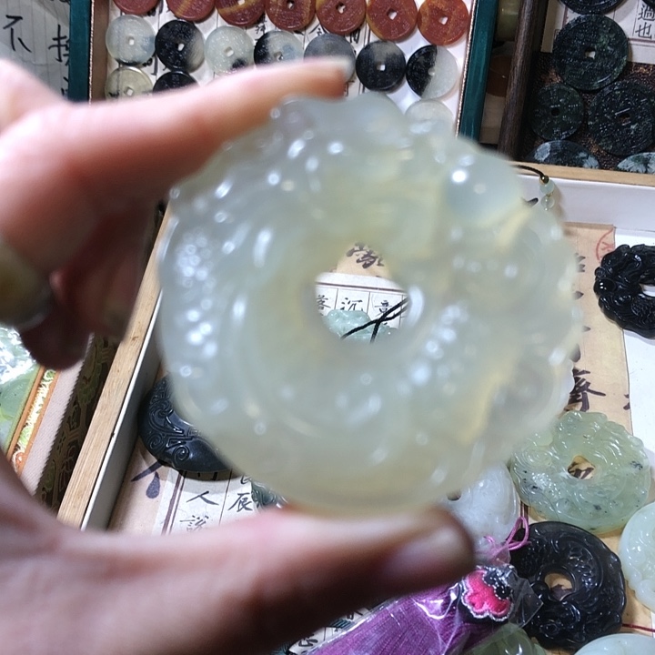 岫玉岫玉挂件未镶嵌