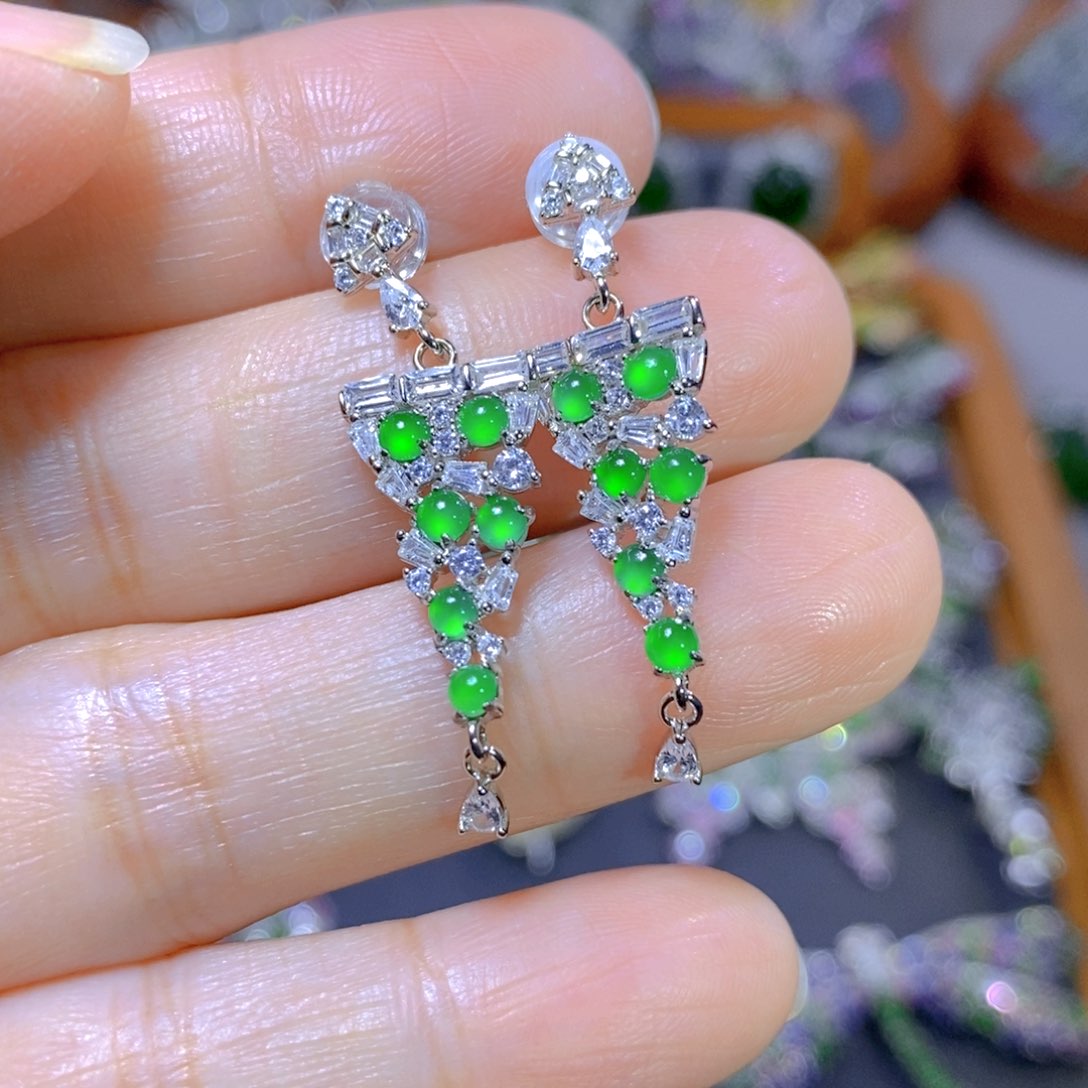 翡翠颈饰银S925镶嵌天然翡翠