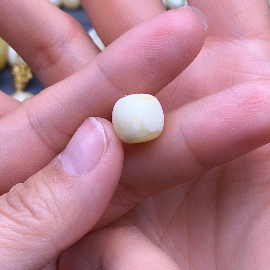 琥珀裸石未镶嵌12mm 蜜蜡老型珠子