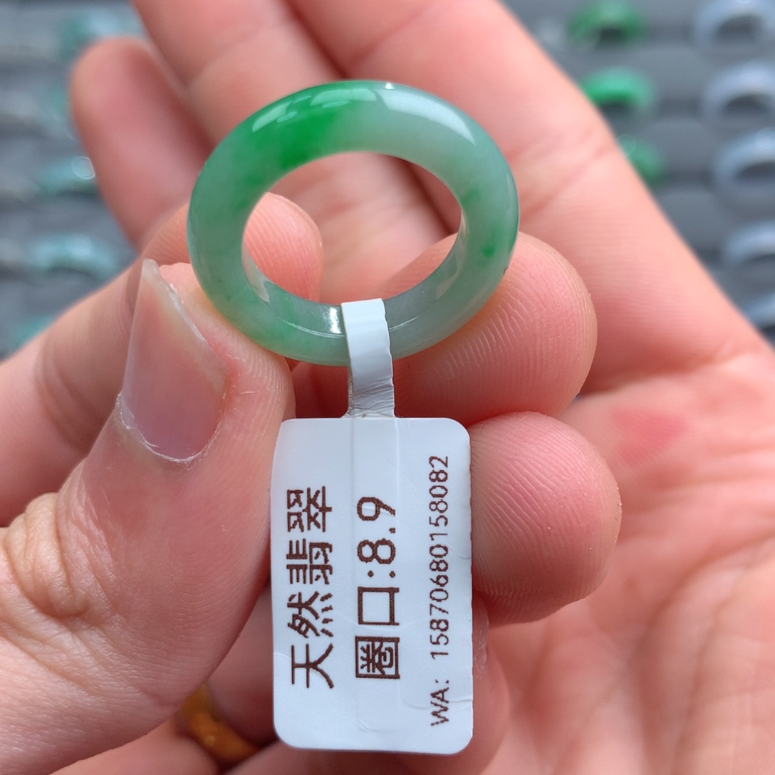 翡翠戒指未镶嵌天然