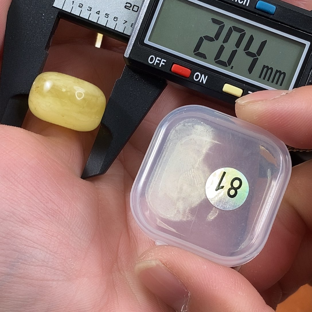 琥珀裸石未镶嵌微瑕