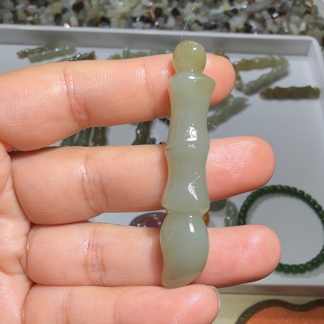 和田玉未镶嵌珠宝奇石