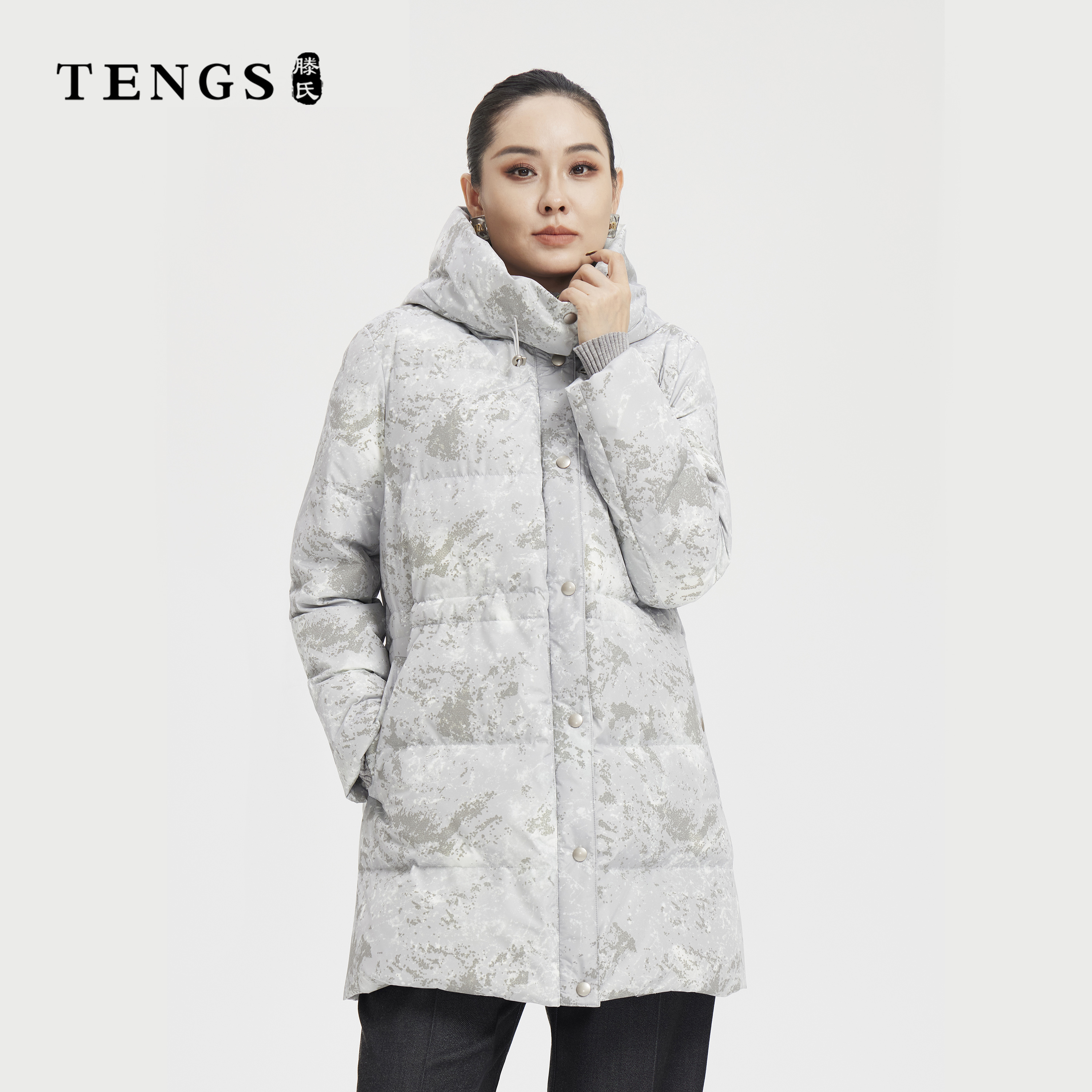 TENGS滕氏女装冬季新款白鸭绒中长款连帽羽绒服