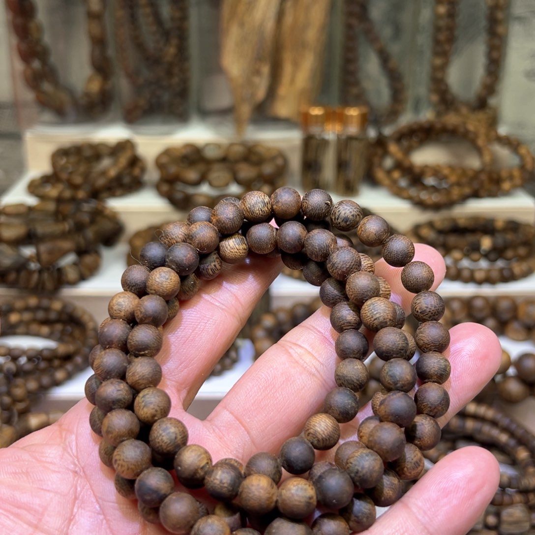沉香沉香碎屑奇楠沉香8mm圆珠108颗36g+多样发其一