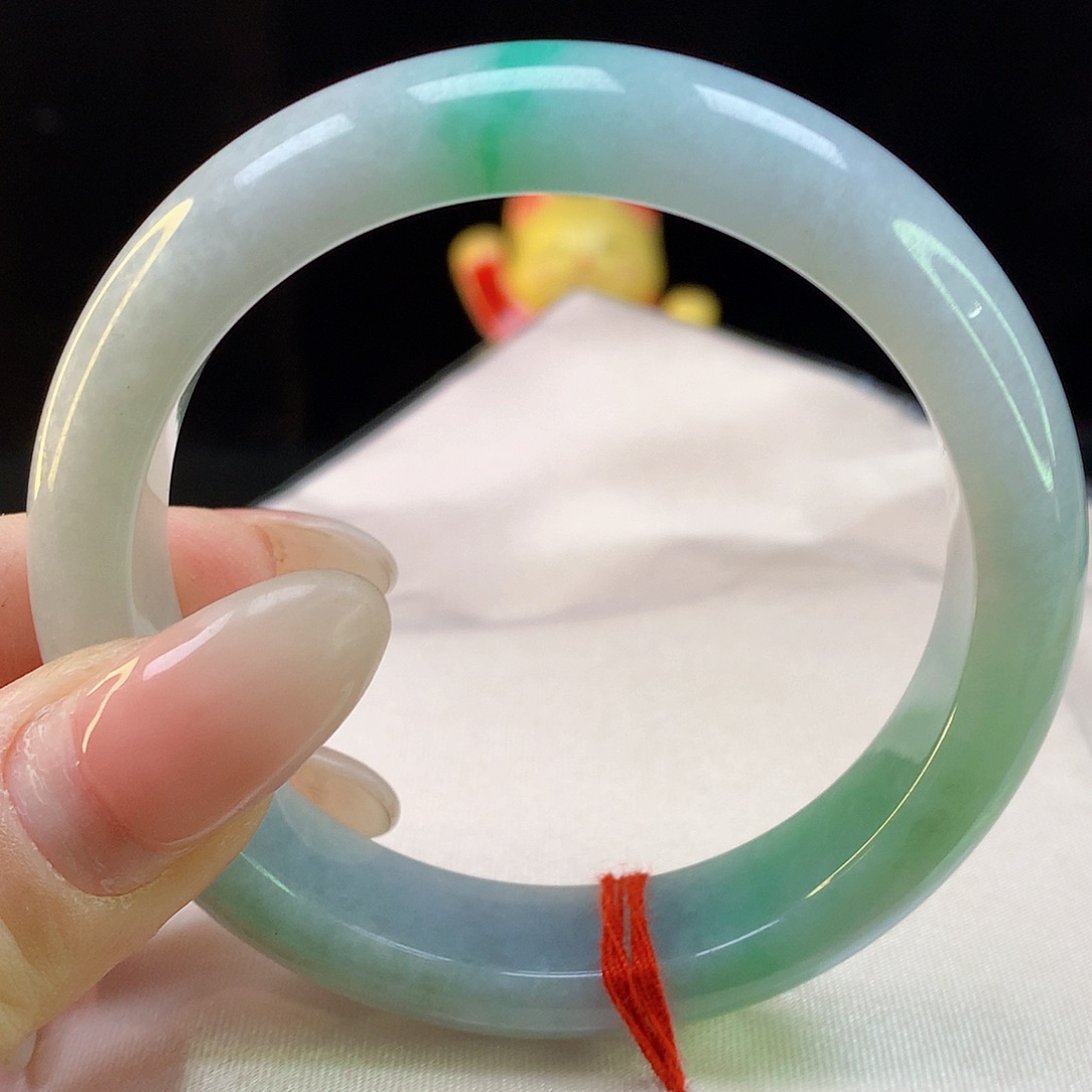 翡翠手镯未镶嵌天然翡翠5213