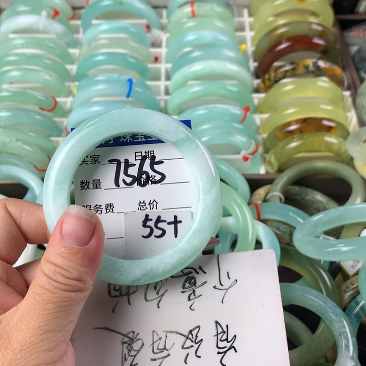 蛇纹石玉未镶嵌手镯7565