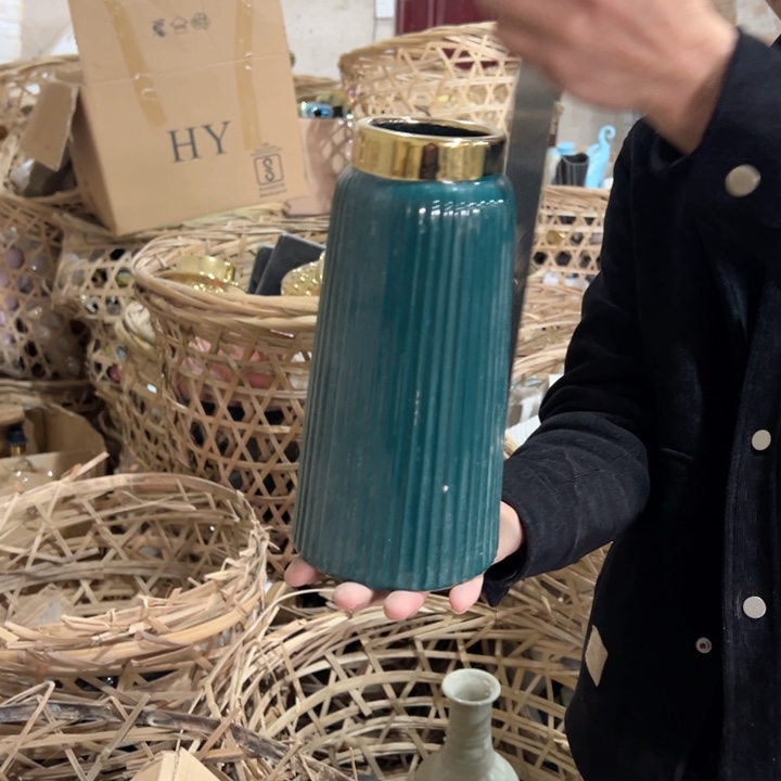 瓶高度25厘米口径7厘米微瑕捡漏干裂