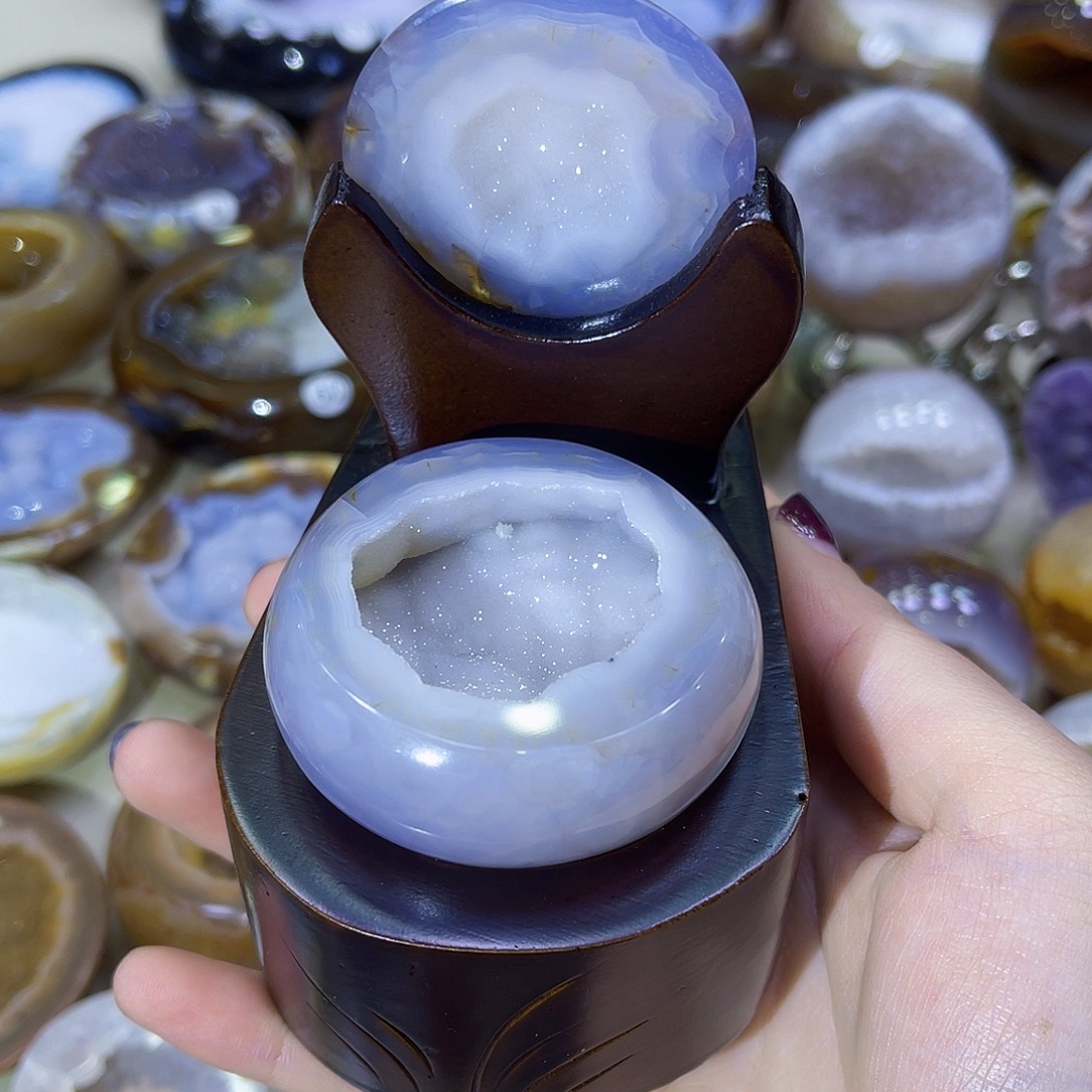 未镶嵌水晶珠宝半成品