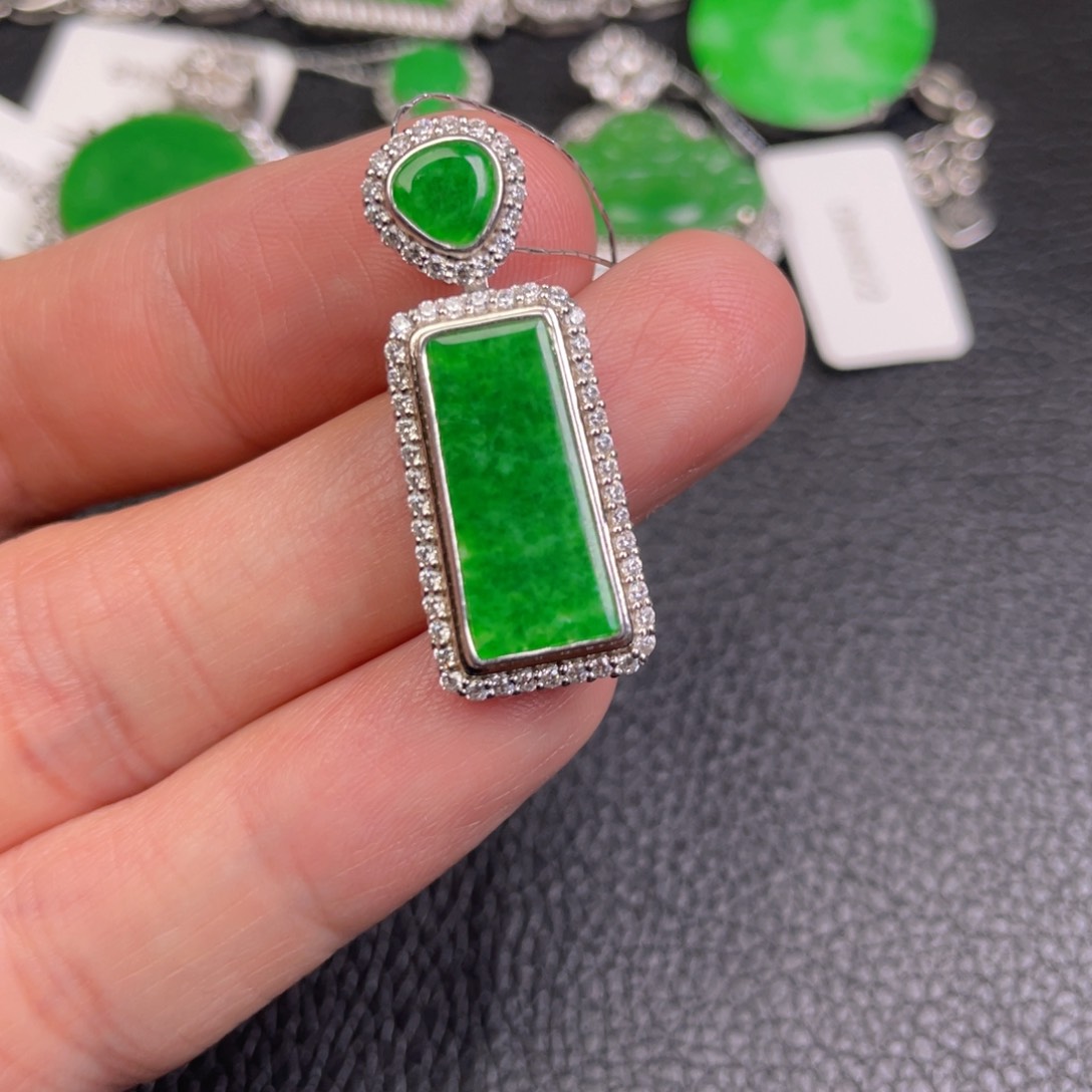 翡翠吊坠(不含链)银S925镶嵌